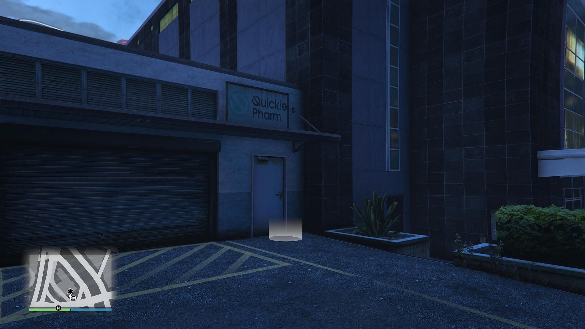 Stand in the marker to do GTA 5 Online Quickiepharm delivery missions (Image via Rockstar Games)